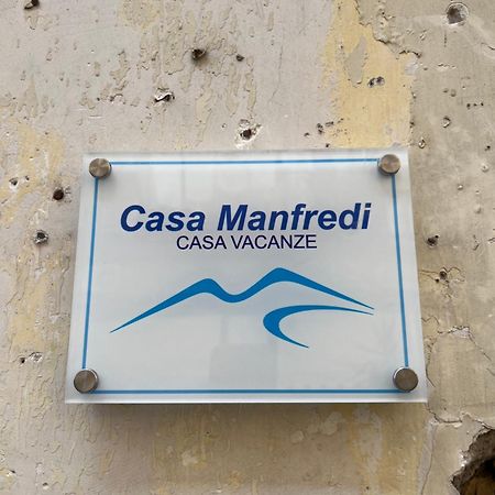ナポリ Casa Manfredi Bed & Breakfast エクステリア 写真